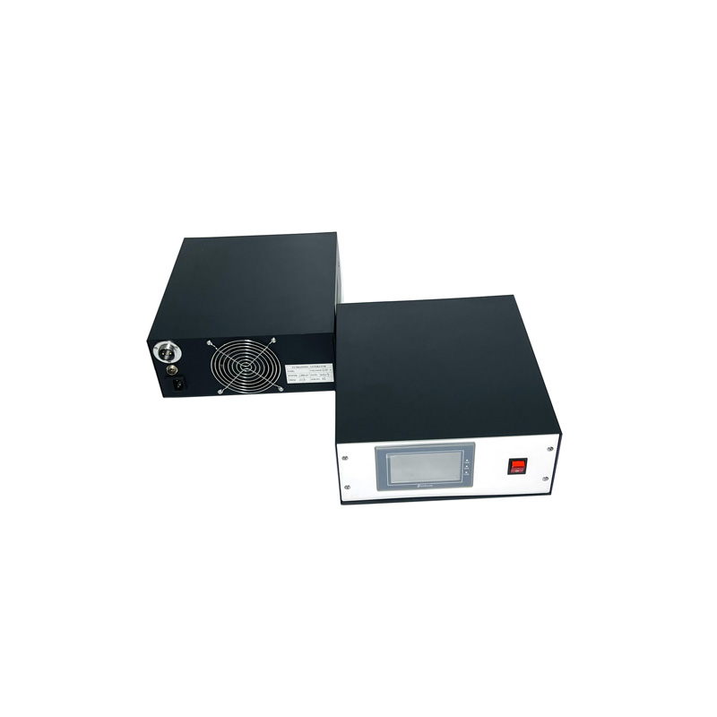 IMG 0458 - Ultrasonic Welding Generator And 20khz Ultrasonic Welding Transducer With Booster Horn